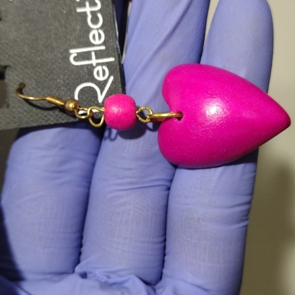 Women's Stylish Pink Wooden Heart Shape Design Beaded Drop Dangle Earrings, 2-in - Picture 4 of 5